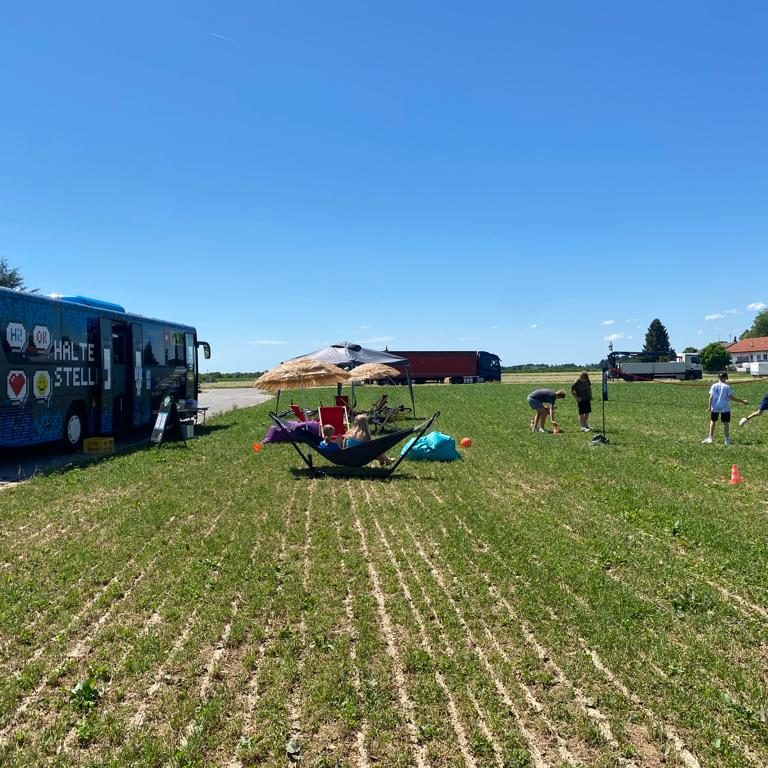 Unser Haltestelle Bus Aying in Action